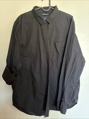 American Eagle Outfitters women’s boyfriend Black Button-Up Shirt